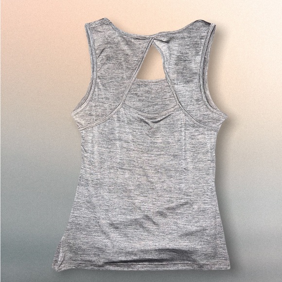 BCX Sleeveless Blouse with Beaded Design on Neckline Size - Picture 3 of 6